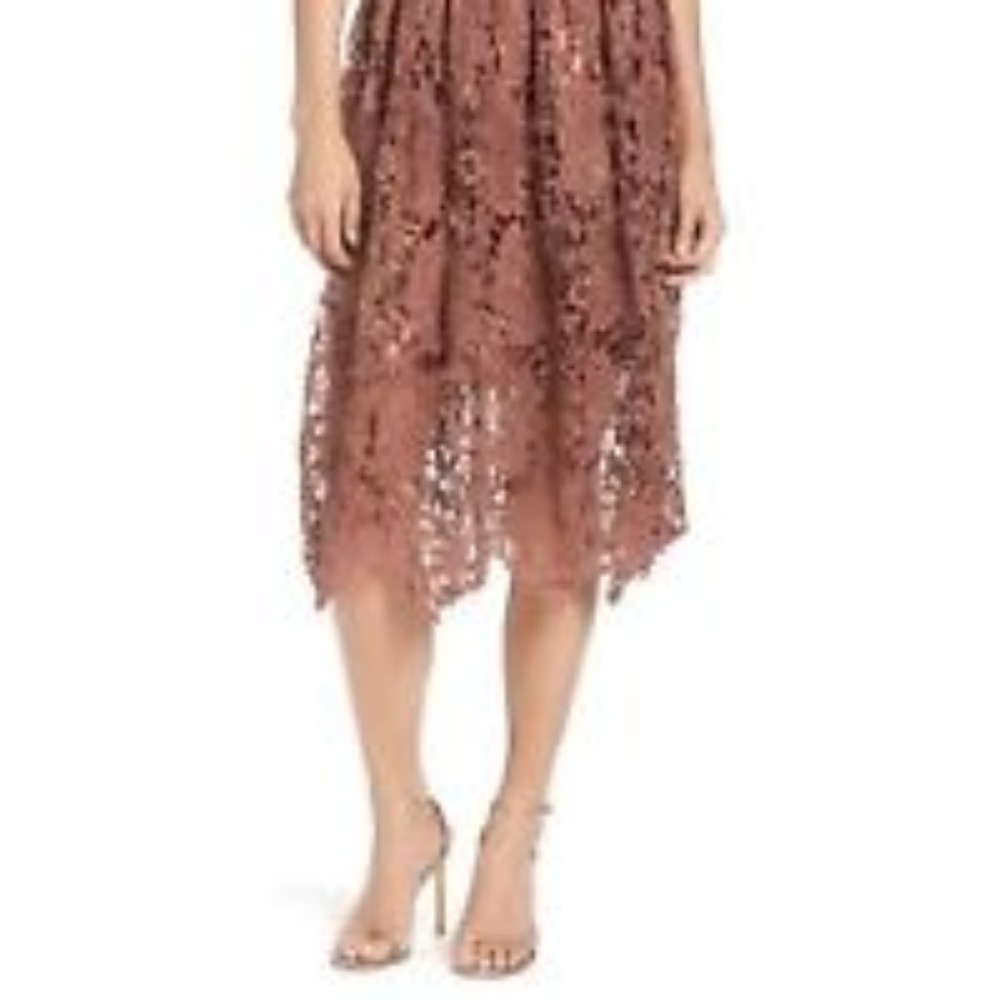 New True Decedance Lace Midi Dress - Picture 2 of 4